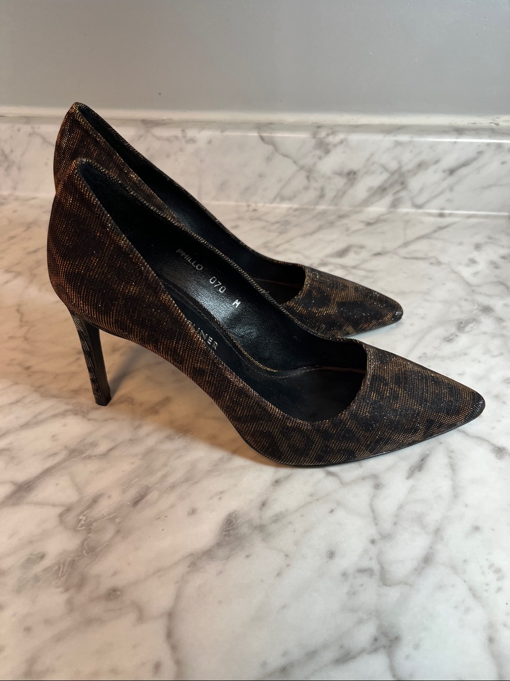 Donald J. Pliner Women’s Brown Leopard Pointed-Toe Pumps
